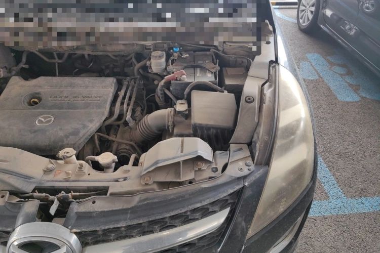 Used Mazda 8 2011 2.3L Deluxe Edition Engine Bay Left
