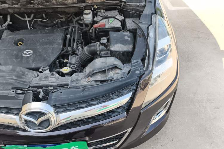 Used Mazda 8 2011 2.3L Ultimate Edition Engine Bay Left