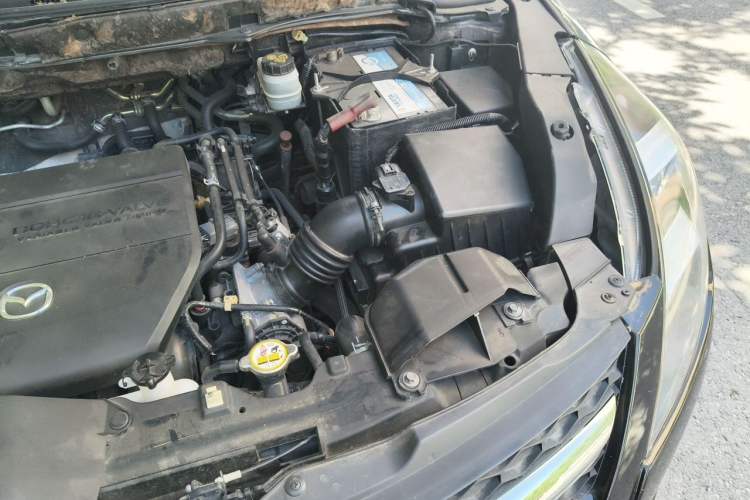 Used Mazda 8 2011 2.3L Deluxe Edition Engine Bay Left
