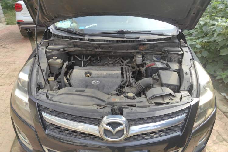 Used Mazda 8 2011 2.3L Ultimate Edition Engine Bay