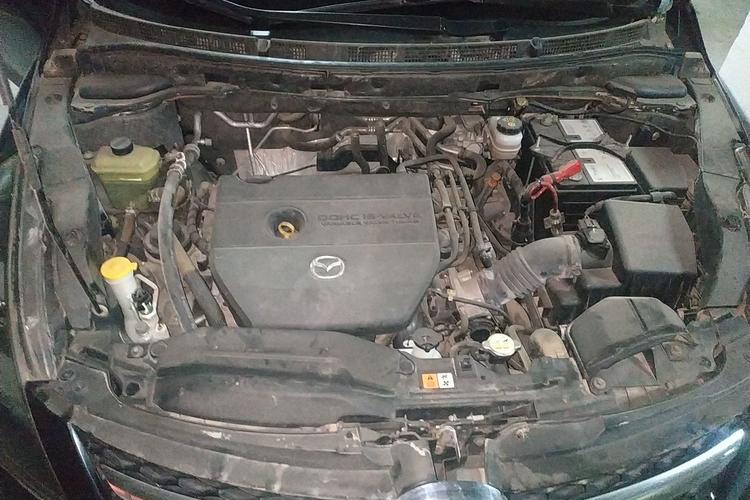 Used Mazda 8 2011 2.3L Ultimate Edition Engine Bay