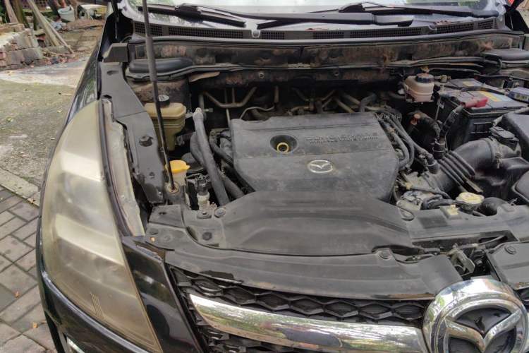 Used Mazda 8 2011 2.3L Deluxe Edition Engine Bay Right