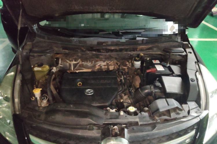 Used Mazda 8 2011 2.3L Elite Edition Engine Bay