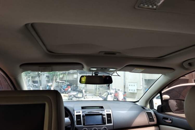 Used Mazda 8 2011 2.3L Deluxe Edition Headliner