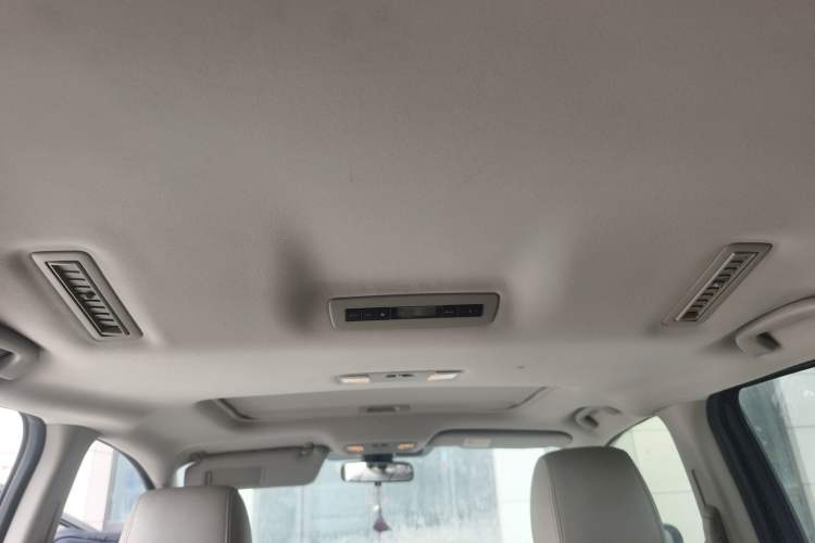 Used Mazda 8 2011 2.3L Deluxe Edition Headliner
