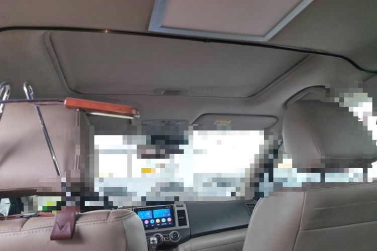 Used Mazda 8 2011 2.3L Deluxe Edition Headliner
