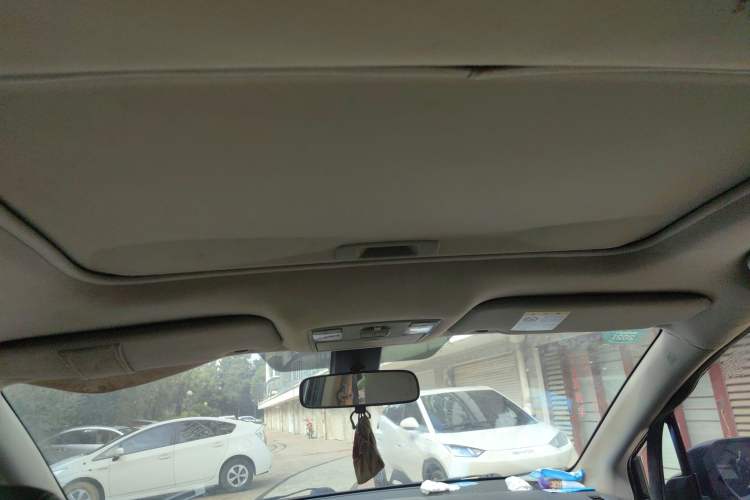 Used Mazda 8 2011 2.3L Ultimate Edition Headliner