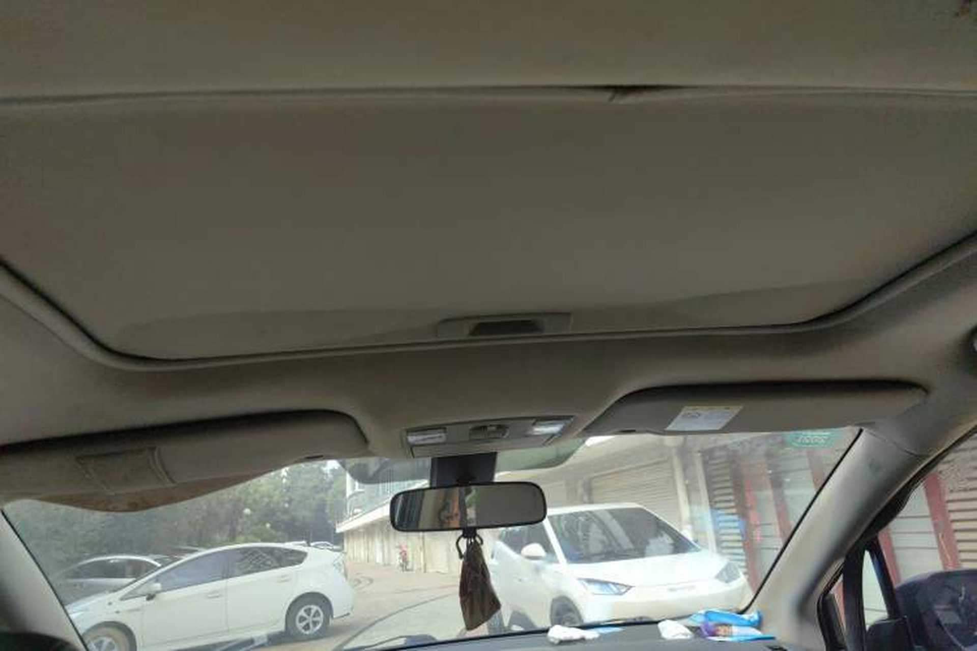 Used Mazda 8 2011 2.3L Ultimate Edition Headliner