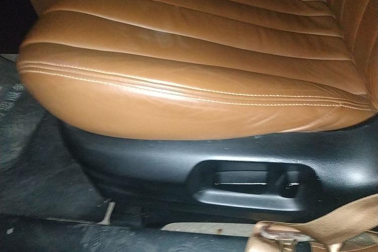 Used Mazda 8 2011 2.3L Ultimate Edition Left Front Seat