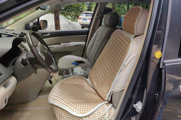 Used Mazda 8 2011 2.3L Deluxe Edition Left Front Seat