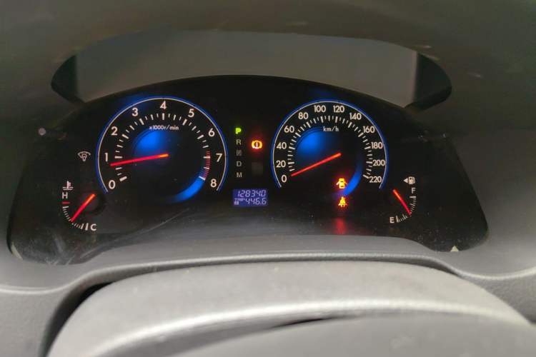 Used Mazda 8 2011 2.3L Deluxe Edition Odometer Close Up