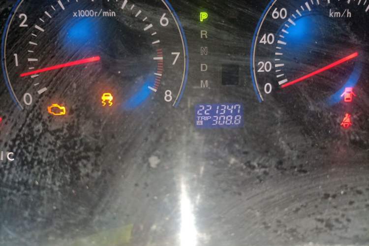 Used Mazda 8 2011 2.3L Deluxe Edition Odometer Close Up