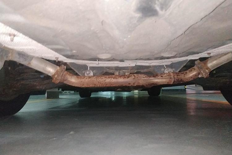 Used Mazda 8 2011 2.3L Ultimate Edition Rear Bumper Underside