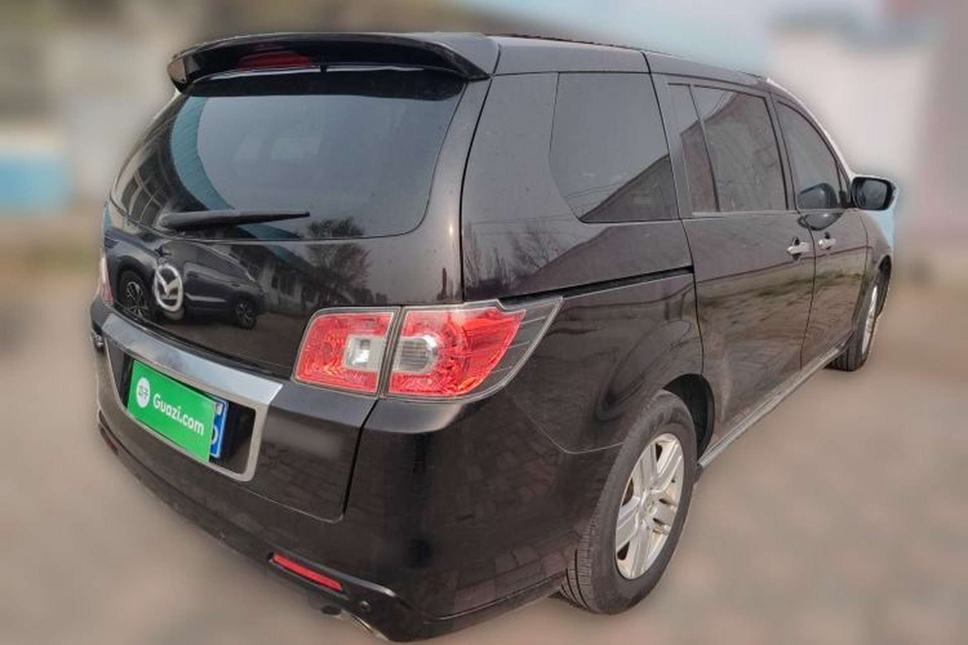 Used Mazda 8 2011 2.3L Deluxe Edition Rear Right 45 Deg