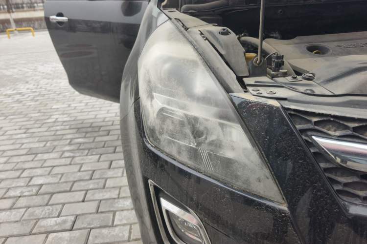 Used Mazda 8 2011 2.3L Deluxe Edition Right Front Headlight