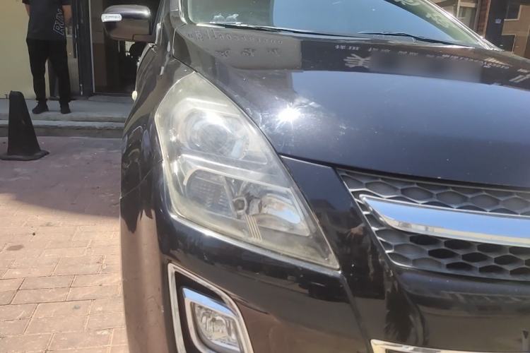 Used Mazda 8 2011 2.3L Deluxe Edition Right Front Headlight