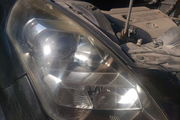 Used Mazda 8 2011 2.3L Deluxe Edition Right Front Headlight