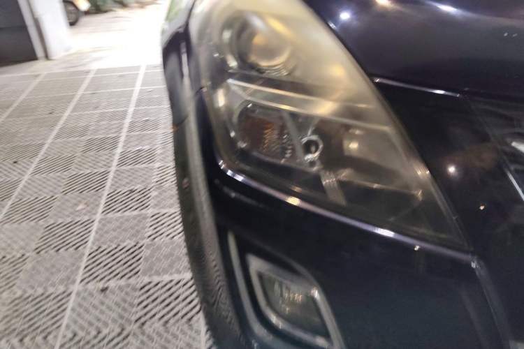 Used Mazda 8 2011 2.3L Deluxe Edition Right Front Headlight