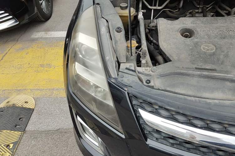 Used Mazda 8 2011 2.3L Deluxe Edition Right Front Headlight