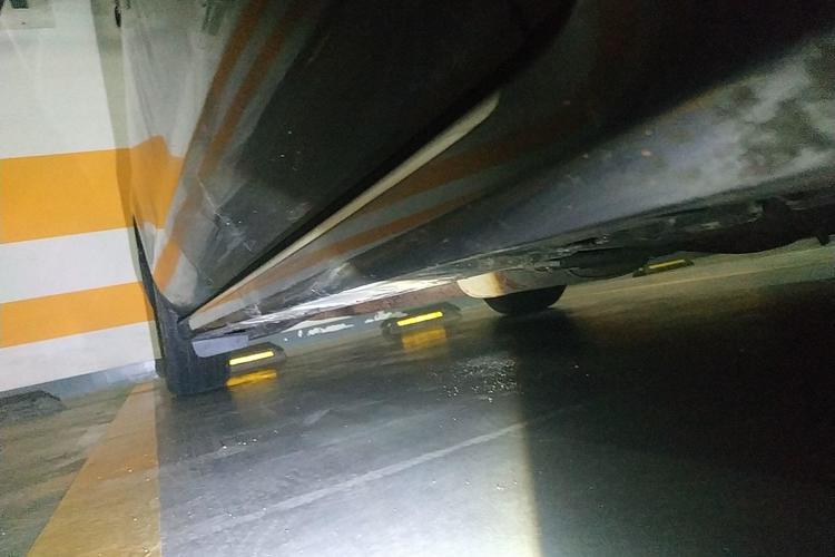 Used Mazda 8 2011 2.3L Ultimate Edition Right Side Sill