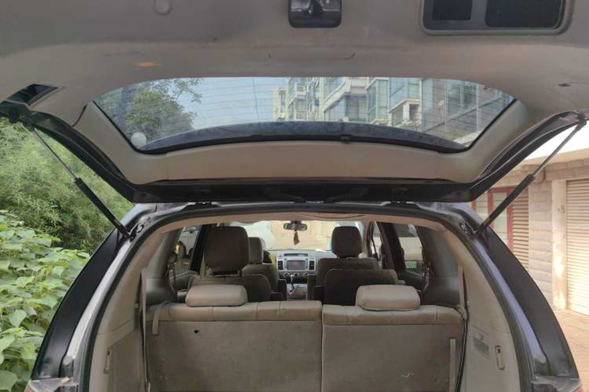 Used Mazda 8 2011 2.3L Ultimate Edition Trunk