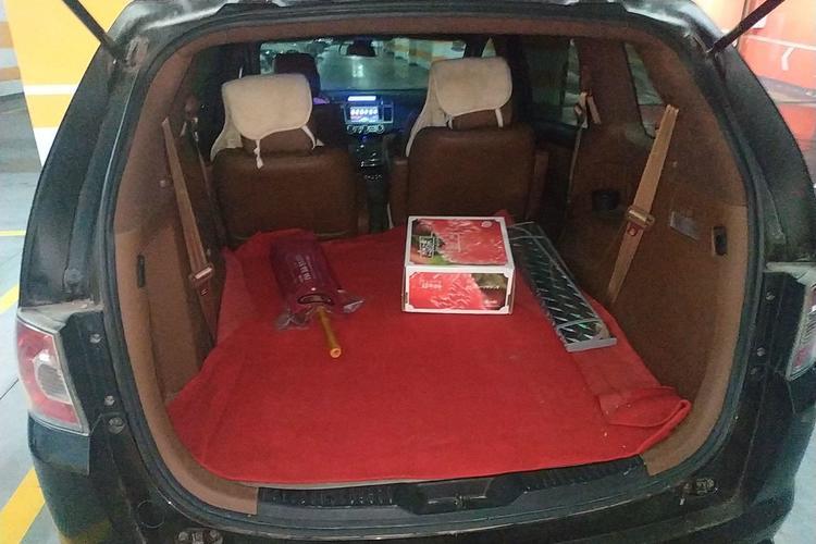 Used Mazda 8 2011 2.3L Ultimate Edition Trunk