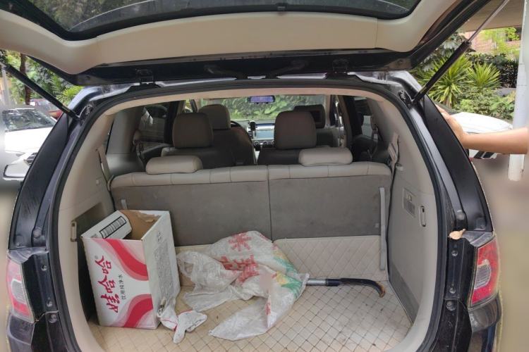 Used Mazda 8 2011 2.3L Deluxe Edition Trunk