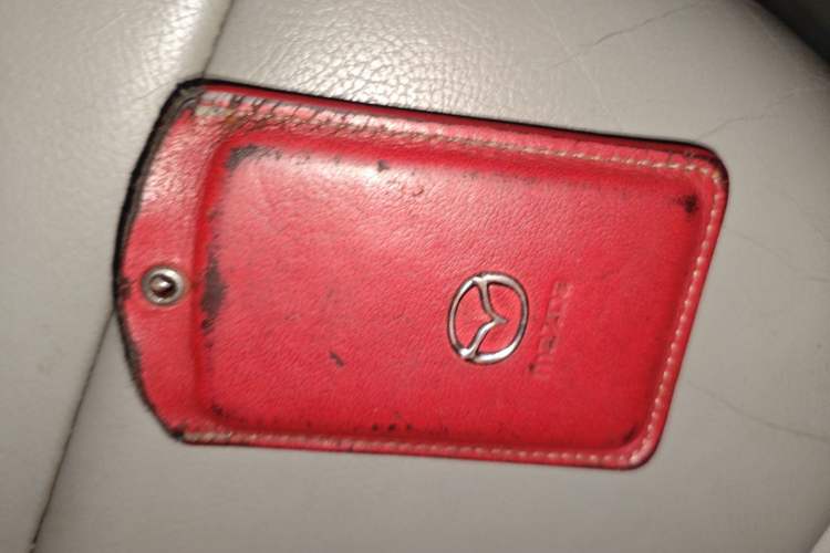 Used Mazda 8 2011 2.3L Ultimate Edition Vehicle Key