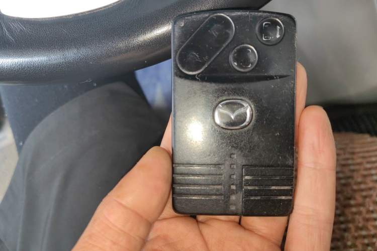 Used Mazda 8 2011 2.3L Deluxe Edition Vehicle Key