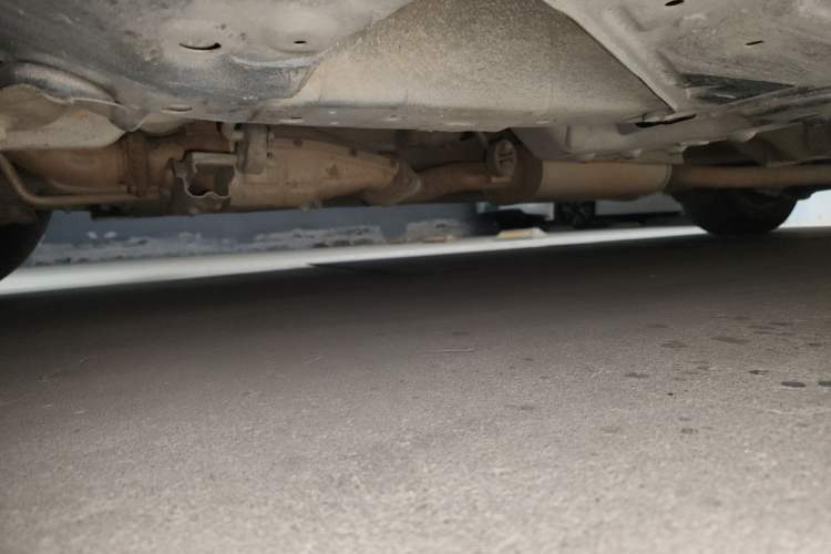 Used Mazda 8 2011 2.3L Deluxe Edition Chassis Front Left