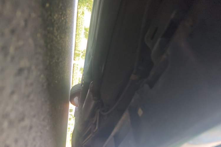 Used Mazda 8 2011 2.3L Deluxe Edition Chassis Rear Right