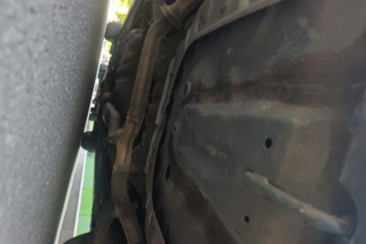 Used Mazda 8 2011 2.3L Deluxe Edition Chassis Rear