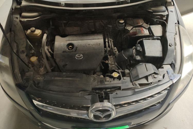 Used Mazda 8 2011 2.3L Deluxe Edition Engine Bay
