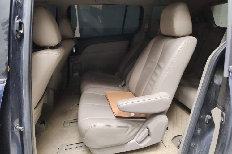 Used Mazda 8 2011 2.3L Deluxe Edition Left Rear Seat