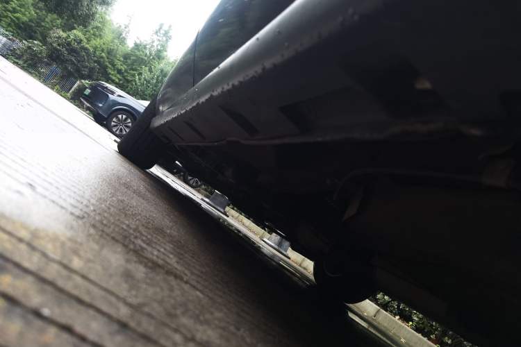 Used Mazda 8 2011 2.3L Elite Edition Chassis Rear Left