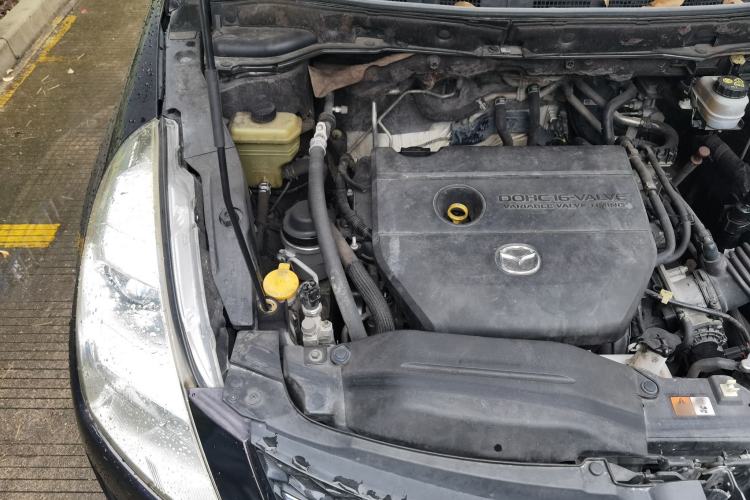 Used Mazda 8 2011 2.3L Elite Edition Engine Bay Right