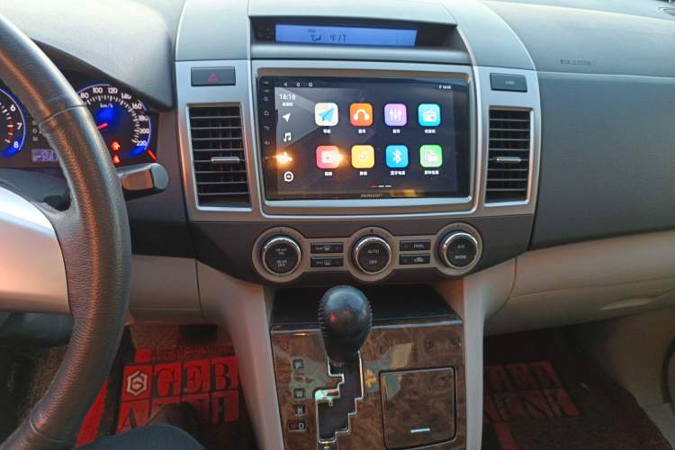 Used Mazda 8 2011 2.3L Deluxe Edition Audio And AC Panel