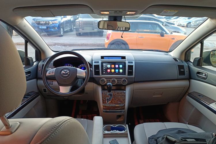 Used Mazda 8 2011 2.3L Deluxe Edition Center Console