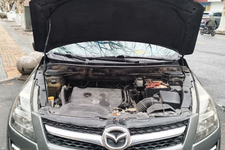 Used Mazda 8 2011 2.3L Deluxe Edition Engine Bay