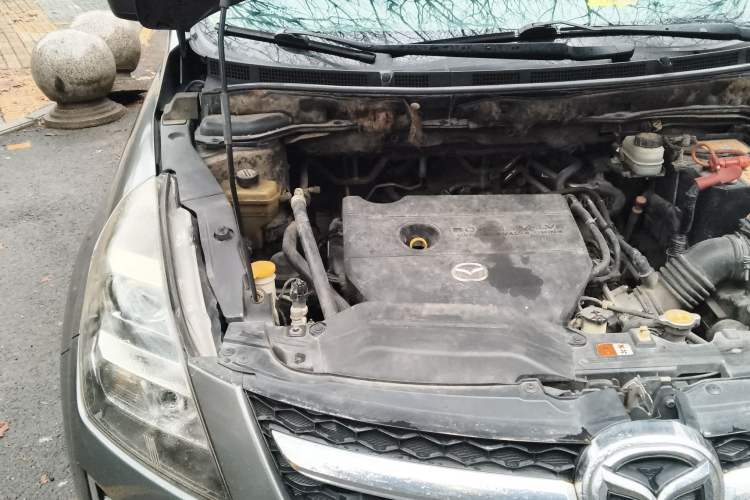 Used Mazda 8 2011 2.3L Deluxe Edition Engine Bay Right