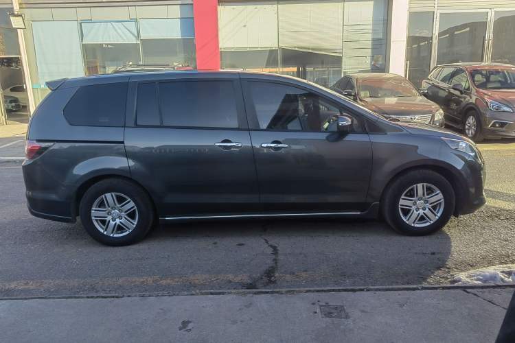 Used Mazda 8 2011 2.3L Ultimate Edition Exterior 2