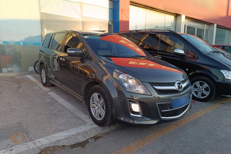 Used Mazda 8 2011 2.3L Deluxe Edition Front Right 45 Deg
