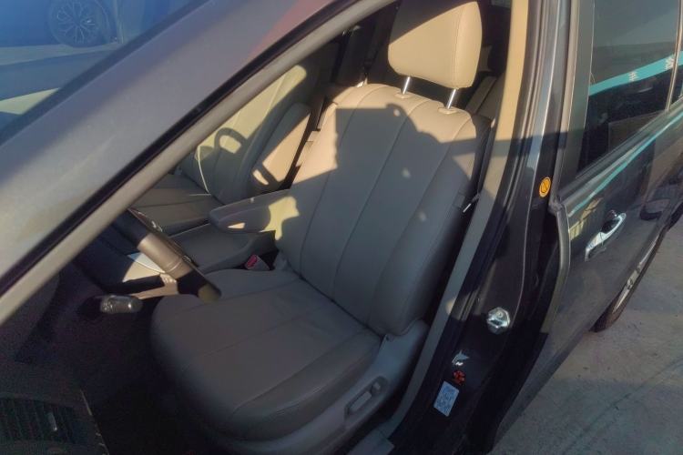 Used Mazda 8 2011 2.3L Ultimate Edition Left Front Seat