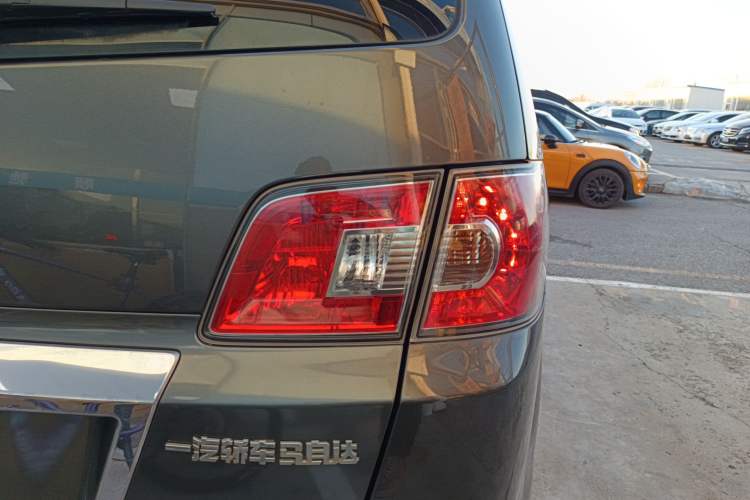 Used Mazda 8 2011 2.3L Deluxe Edition Right Rear Taillight