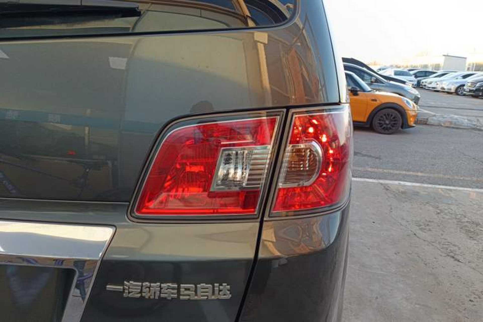 Used Mazda 8 2011 2.3L Deluxe Edition Right Rear Taillight