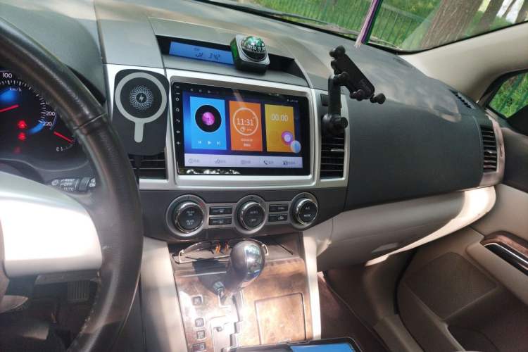 Used Mazda 8 2011 2.3L Ultimate Edition Audio And AC Panel