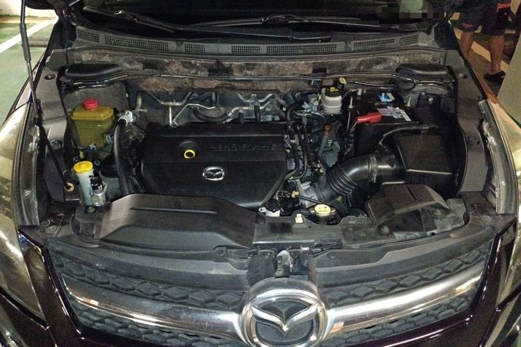 Used Mazda 8 2011 2.3L Ultimate Edition Engine Bay