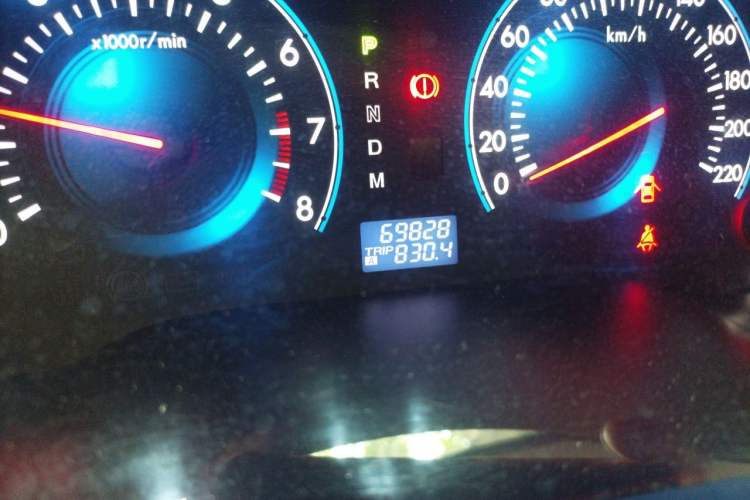 Used Mazda 8 2011 2.3L Ultimate Edition Odometer Close Up