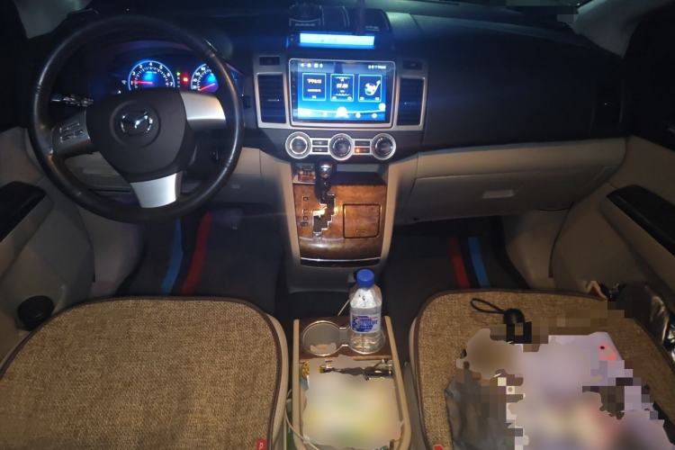 Used Mazda 8 2011 2.3L Ultimate Edition Center Console