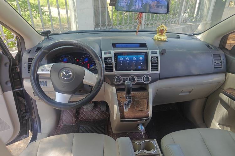Used Mazda 8 2011 2.3L Deluxe Edition Center Console